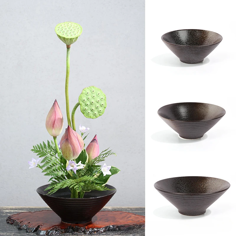 Ikebana Vase Kenzan - 日本のカエルの花瓶,フラワーアレンジメント装置,kenzanアレンジメント,生け花のセンターピース,結婚式のフラワーホルダー